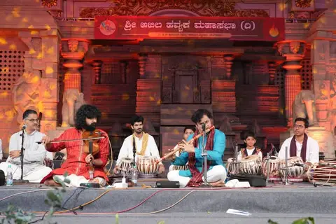 Prakash Hegde playing the bansuri