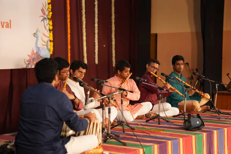 Prakash Hegde performing on the bansuri